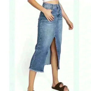 NWT CELEBRITY PINK Denim Front-Slit Frayed-Hem Midi Skirt size 13/31